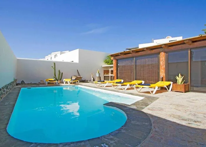 Villa V Princesa. Piscina Con Piscina Climatizada Y Bbq Puerto del Carmen (Lanzarote)